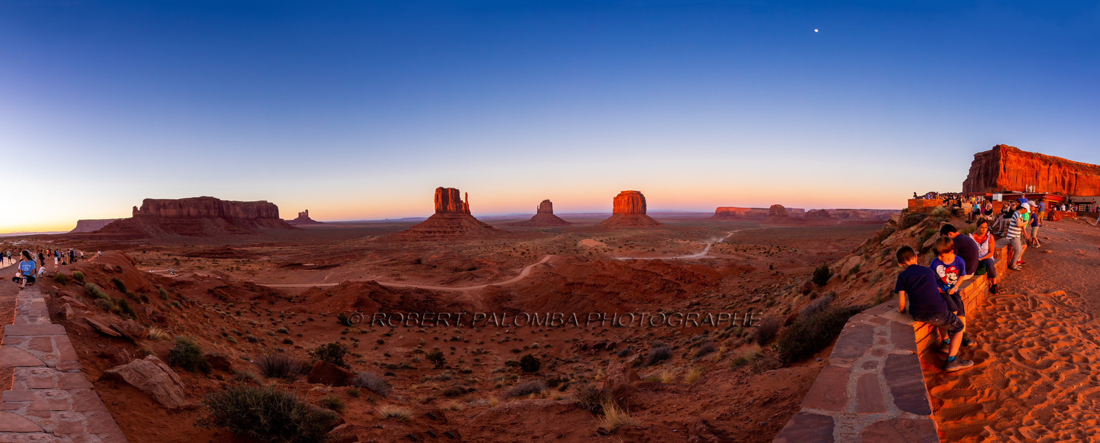 Coucher de soleil sur Monument Valley