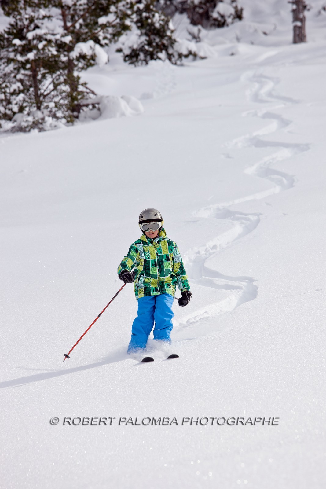 Ski en poudreuse à l'Audibergue