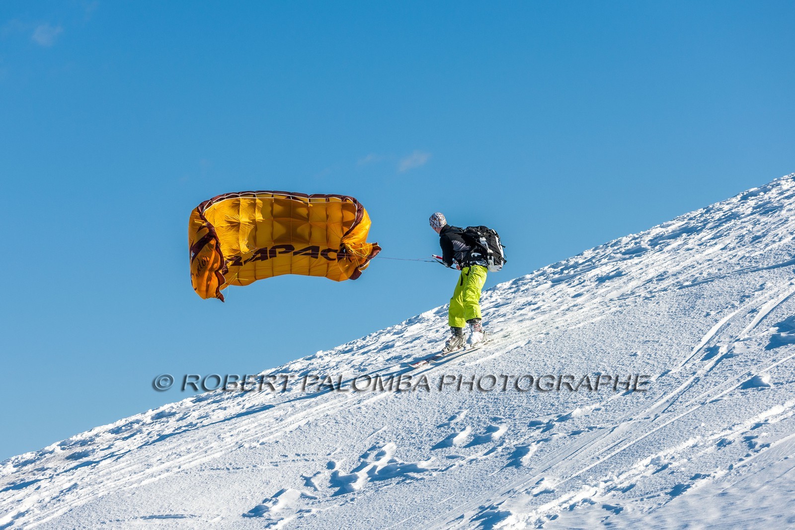 Snowkite